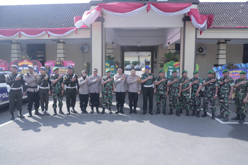 Kejutan Hari Bhayangkara ke 77 di Kota Kediri dari TNI untuk Polres Kediri Kota